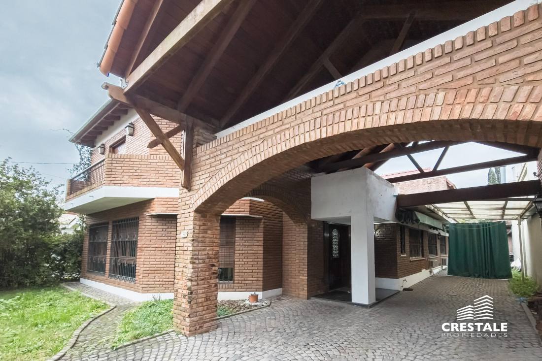 Casa 4 dormitorios en venta Morrison 7600, Rosario. CHO7213318 Crestale Propiedades