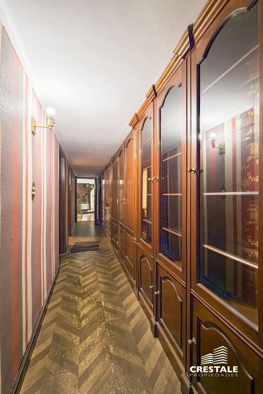 Casa 4 dormitorios en venta Morrison 7600, Rosario. CHO7213318 Crestale Propiedades