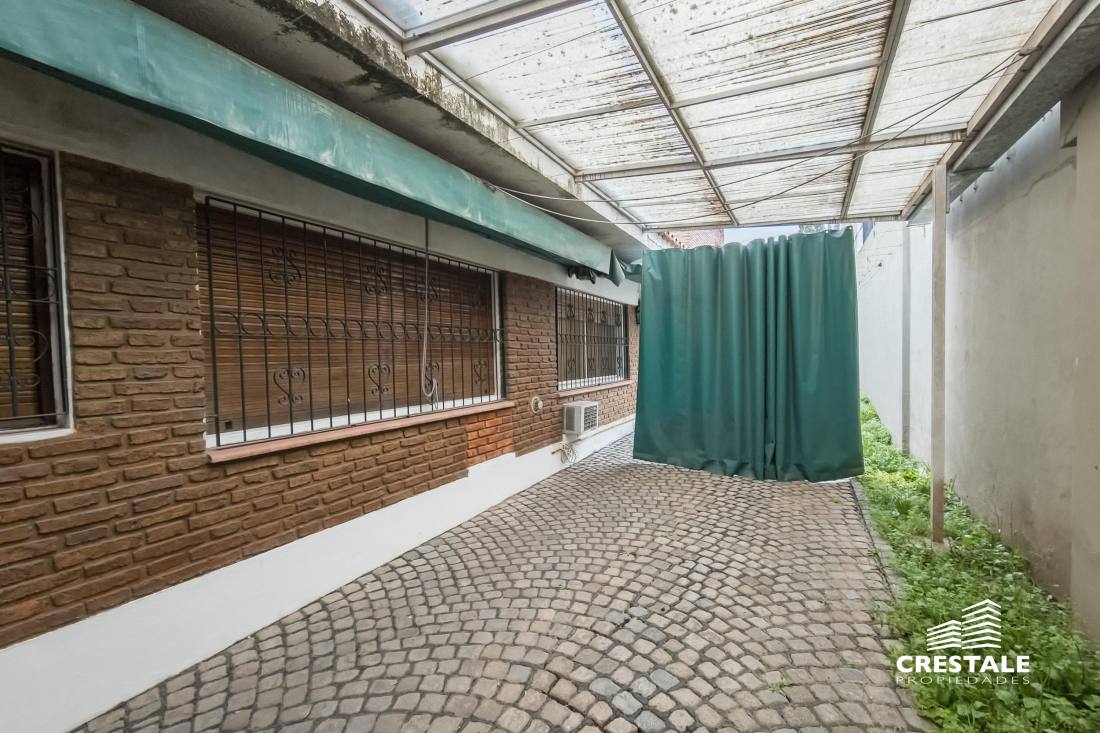 Casa 4 dormitorios en venta Morrison 7600, Rosario. CHO7213318 Crestale Propiedades