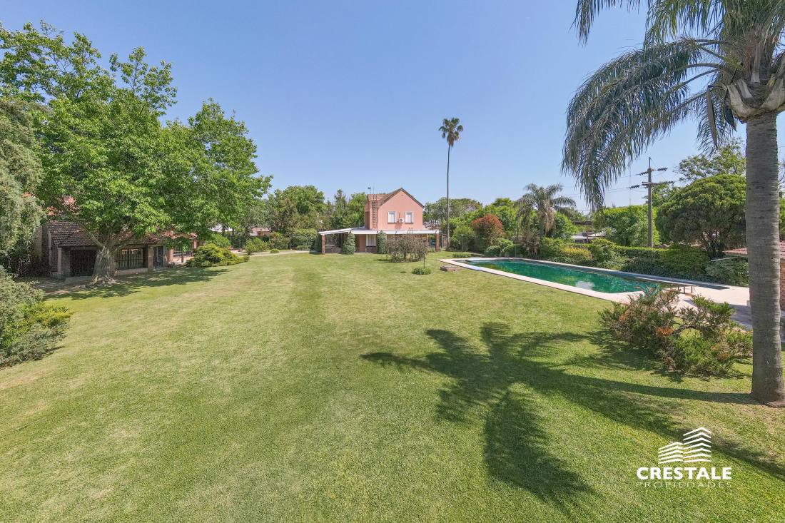 Casa 4 dormitorios en venta Sarmiento 1400 - Funes, Funes. CHO7276325 Crestale Propiedades