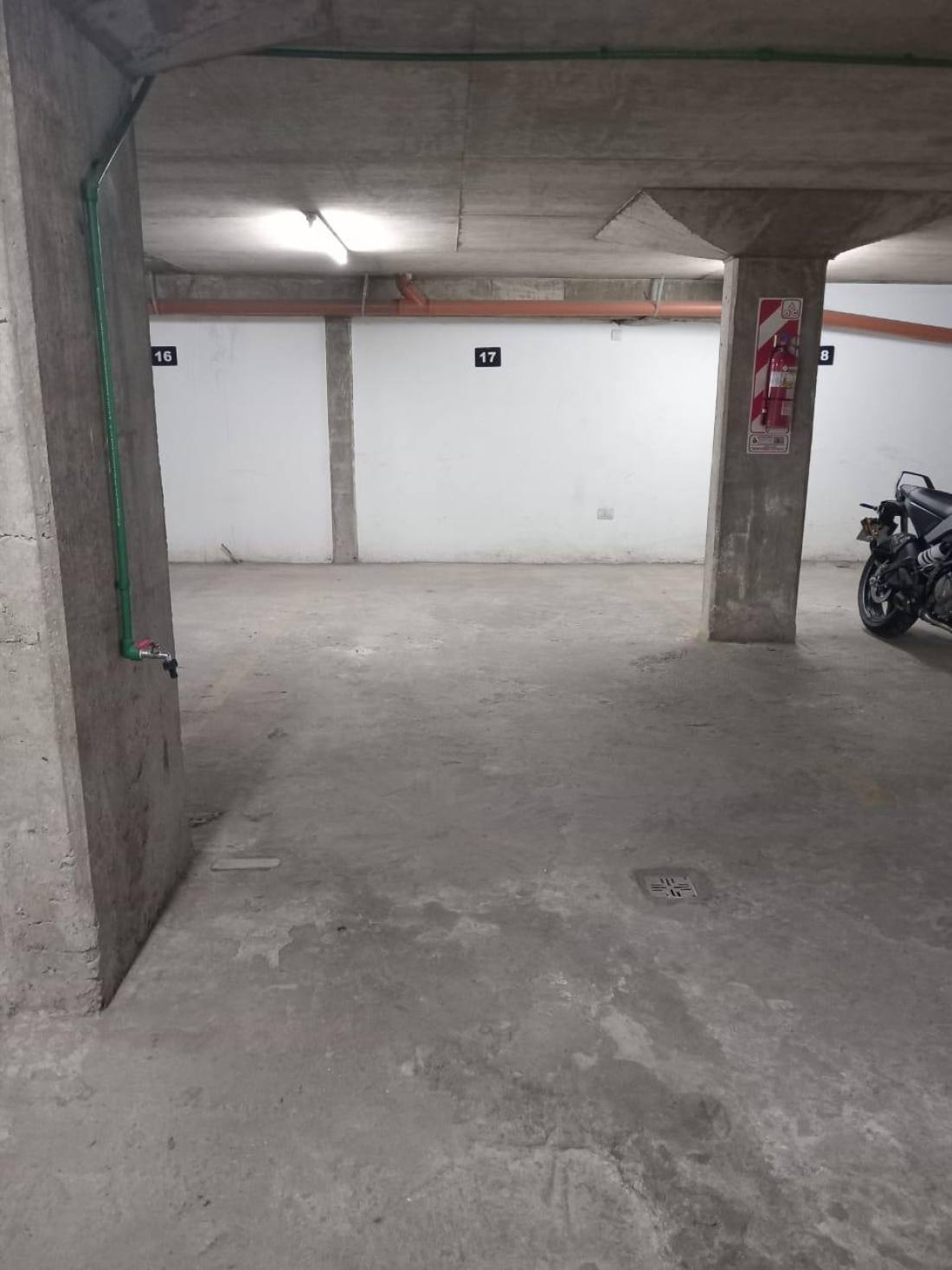 Cochera en venta Cafferata 1400, Rosario. CGA7295719 Crestale Propiedades