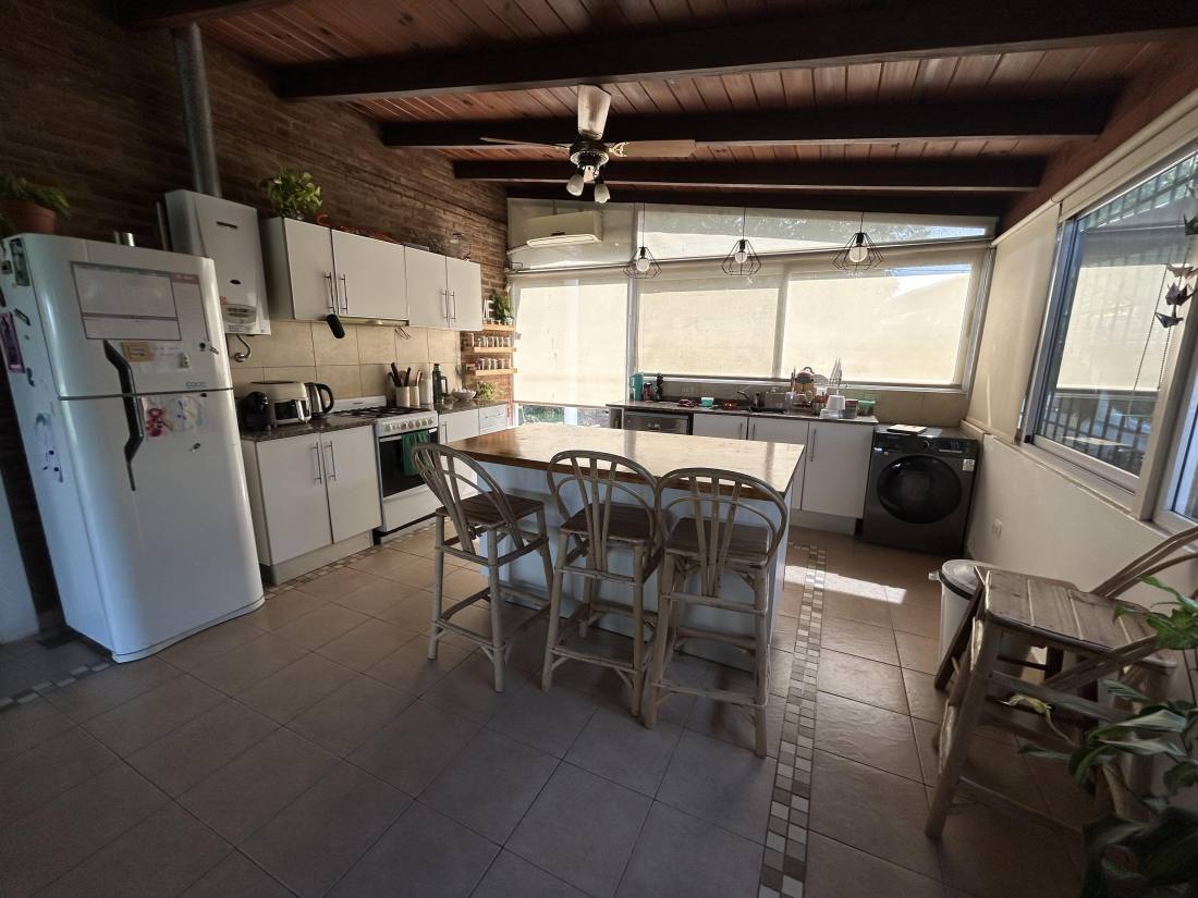 Casa 3 dormitorios en venta Zuloaga 1700, Funes. CHO7501981 Crestale Propiedades