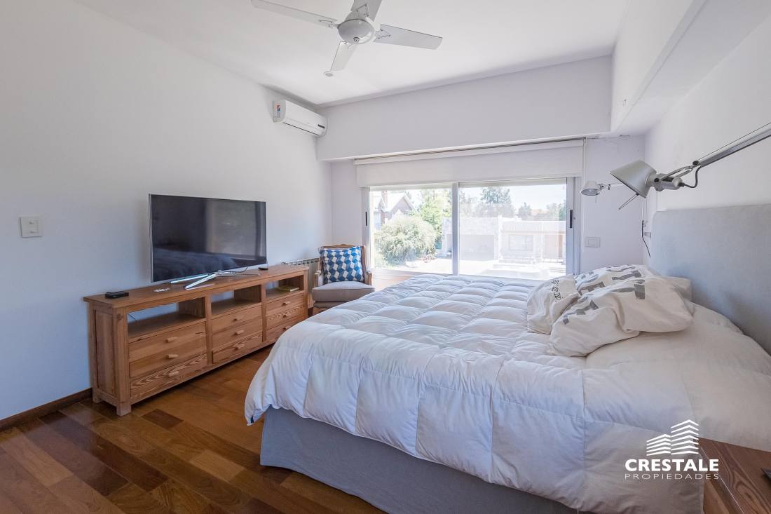 Casa 3 dormitorios en venta Aldea Country Golf Rosario, Rosario. CHO7529683 Crestale Propiedades