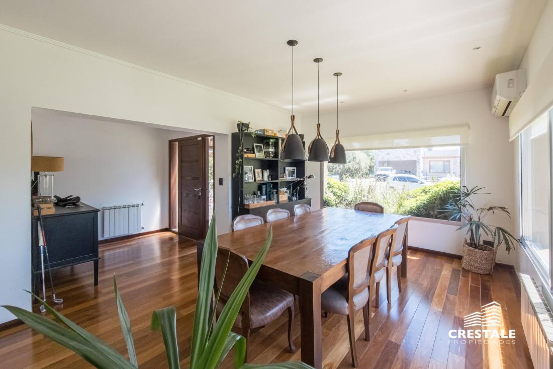 Casa 3 dormitorios en venta Aldea Country Golf Rosario, Rosario. CHO7529683 Crestale Propiedades