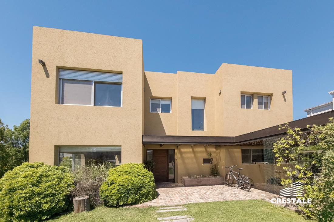 Casa 3 dormitorios en venta Aldea Country Golf Rosario, Rosario. CHO7529683 Crestale Propiedades
