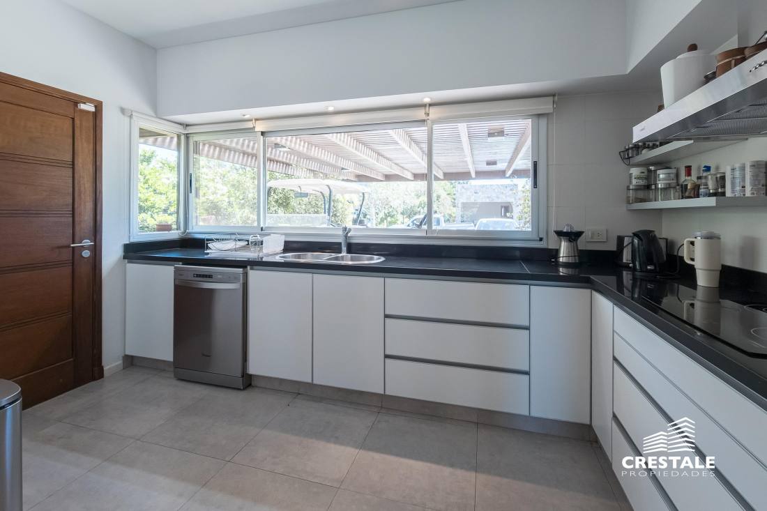 Casa 3 dormitorios en venta Aldea Country Golf Rosario, Rosario. CHO7529683 Crestale Propiedades