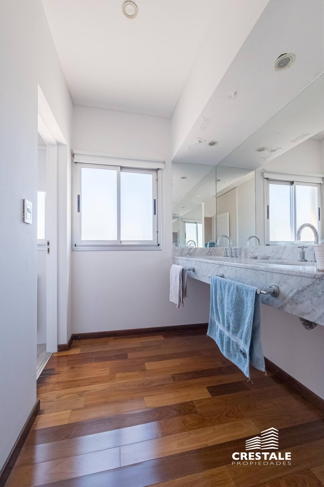 Casa 3 dormitorios en venta Aldea Country Golf Rosario, Rosario. CHO7529683 Crestale Propiedades