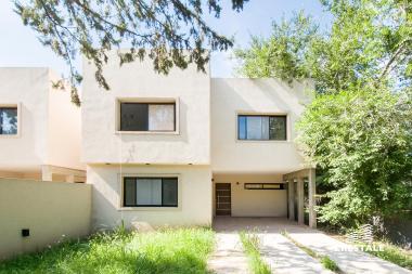 casa 3 dormitorios en venta Funes Garita 15, Juan Manuel de Rosas y La Querencia