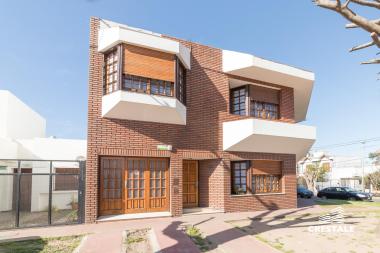 casa 3 dormitorios en venta Rosario Alberdi, Zelaya 1200
