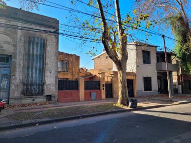 terreno en venta Rosario Refinerias, Junín 700