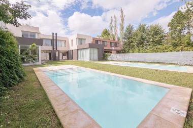 casa 3 dormitorios en venta Rosario Aldea, Aldea Fisherton - Malabia 1200