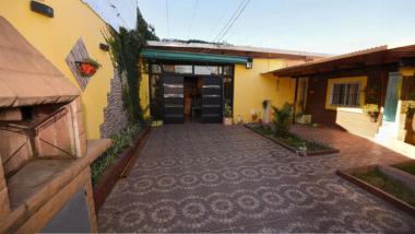 casa 2 dormitorios en venta Granadero Baigorria Granadero Baigorria, Baigorria - Ituzaingo 1800