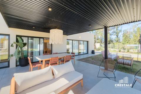 Casa 2 dormitorios en venta Condo Funes, Funes. CCO52582 HO5532156 Crestale Propiedades