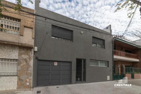 Casa 4 dormitorios en venta Rosario, La Paz y Moreno. CHO4999648 Crestale Propiedades