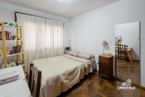Casa 4 dormitorios en venta Rosario, Pje. Estrada 400. CHO5688180 Crestale Propiedades