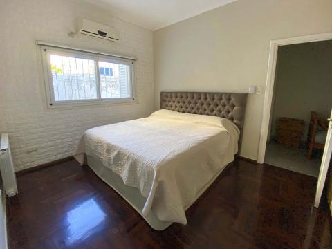 Casa 2 dormitorios en venta Rosario, MAIPU 1300. CPH2586607 Crestale Propiedades