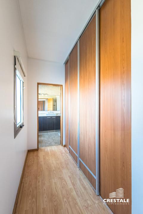 Casa 5 dormitorios en venta Kentucky Club De Campo, Funes. CHO2097585 Crestale Propiedades