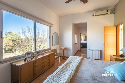 Casa 5 dormitorios en venta Kentucky Club De Campo, Funes. CHO2097585 Crestale Propiedades