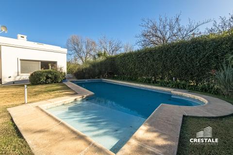 Casa 5 dormitorios en venta Kentucky Club De Campo, Funes. CHO2097585 Crestale Propiedades