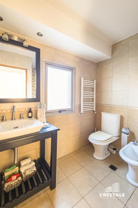 Casa 5 dormitorios en venta Kentucky Club De Campo, Funes. CHO2097585 Crestale Propiedades