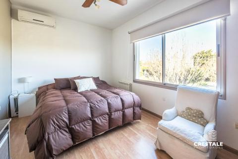 Casa 5 dormitorios en venta Kentucky Club De Campo, Funes. CHO2097585 Crestale Propiedades