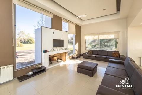 Casa 5 dormitorios en venta Kentucky Club De Campo, Funes. CHO2097585 Crestale Propiedades