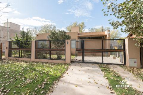 Casa 3 dormitorios en venta Roldan, Los Fresnos y Los Nogales. CHO2278181 Crestale Propiedades