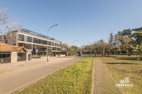 Departamento de pasillo 2 dormitorios en venta Wilde Bis, Rosario. CBU39703 AP4341682 Crestale Propiedades