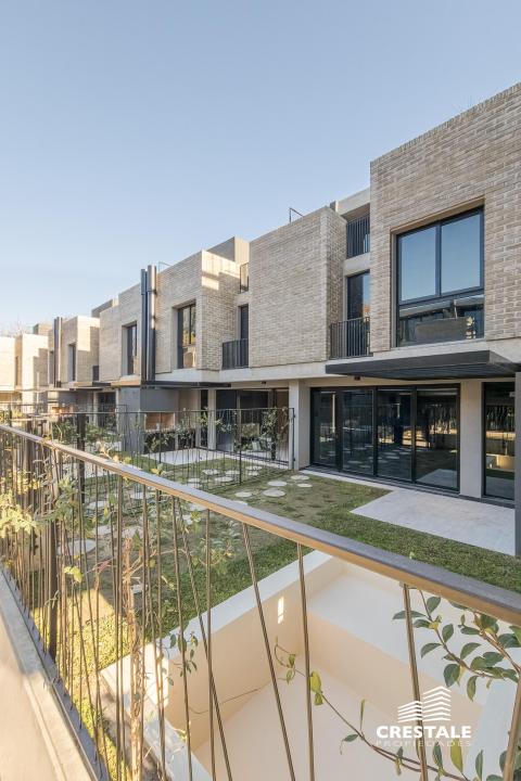Departamento de pasillo 2 dormitorios en venta Wilde Bis, Rosario. CBU39703 AP4341682 Crestale Propiedades
