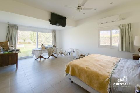 Casa 3 dormitorios en venta La Rinconada Club De Campo, Ibarlucea. CHO6164960 Crestale Propiedades