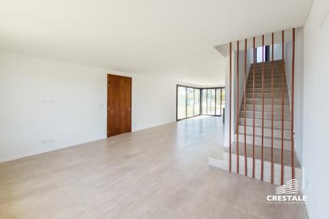 Casa 3 dormitorios en venta Ibarlucea, La Rinconada Club de Campo. CHO5595262 Crestale Propiedades