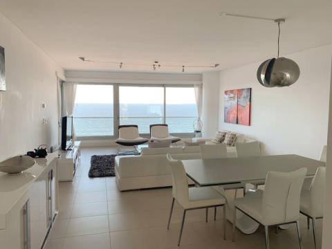 Departamento 2 dormitorios en venta Punta Del Este - Torre Le Parc , Punta del Este. CAP5645505 Crestale Propiedades