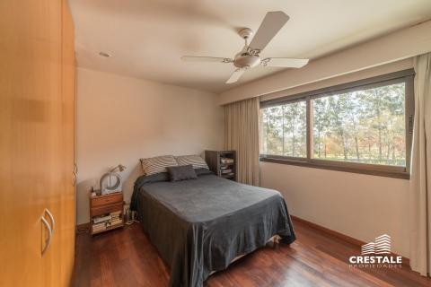 Casa 4 dormitorios en venta Rosario, Country Golf. Cod CHO4315005 Crestale Propiedades