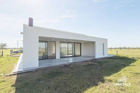 Casa 3 dormitorios en venta Vida Club De Campo, Funes. CHO6044910 Crestale Propiedades