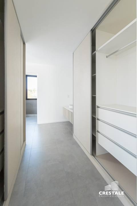 Casa 4 dormitorios en venta Cadaques Funes Hills, Funes. CHO6155611 Crestale Propiedades
