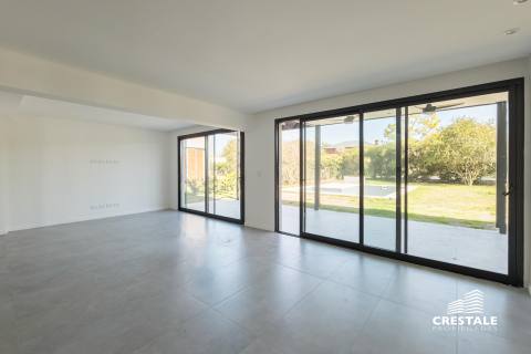 Casa 4 dormitorios en venta Cadaques Funes Hills, Funes. CHO6155611 Crestale Propiedades