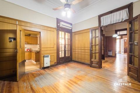 Casa 5 dormitorios en alquiler Córdoba Y España, Rosario. CHO6332585 Crestale Propiedades