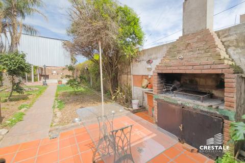 Casa 3 dormitorios en venta Saladillo - Hilarión De La Quintana Y Castro Barros, Rosario. CHO6468371 Crestale Propiedades
