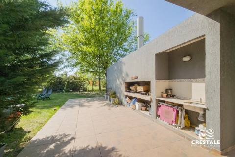 Casa 4 dormitorios en venta Funes Hills Miraflores, Funes. CHO6473351 Crestale Propiedades