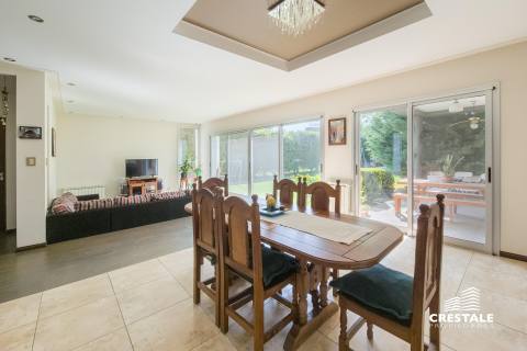 Casa 4 dormitorios en venta Funes Hills Miraflores, Funes. CHO6473351 Crestale Propiedades