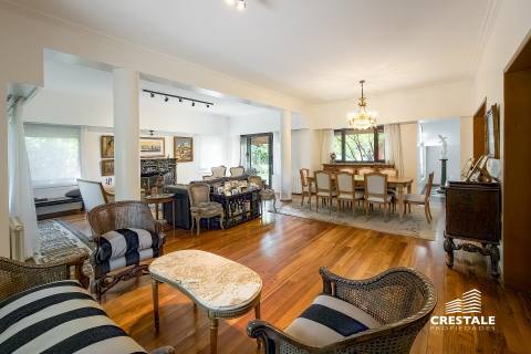 Casa 4 dormitorios en venta Bv. Argentino Y Acevedo, Rosario. CHO6575751 Crestale Propiedades