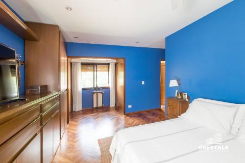 Casa 4 dormitorios en venta Bv. Argentino Y Acevedo, Rosario. CHO6575751 Crestale Propiedades