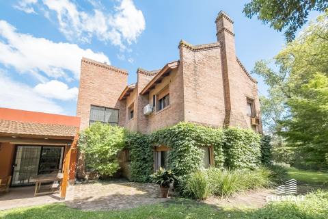 Casa 4 dormitorios en venta Bv. Argentino Y Acevedo, Rosario. CHO6575751 Crestale Propiedades