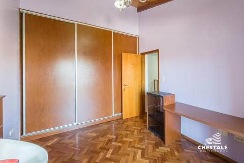 Casa 4 dormitorios en venta Alvear 2800, Rosario. CHO6596770 Crestale Propiedades