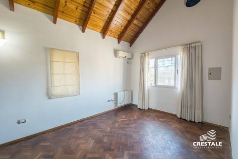 Casa 4 dormitorios en venta Alvear 2800, Rosario. CHO6596770 Crestale Propiedades