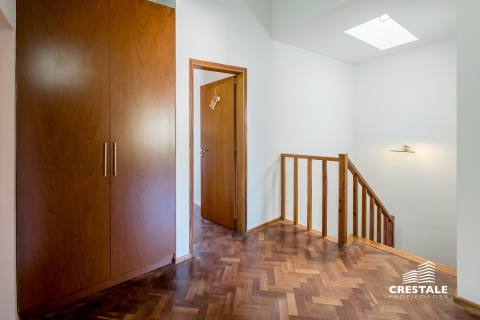 Casa 4 dormitorios en venta Alvear 2800, Rosario. CHO6596770 Crestale Propiedades