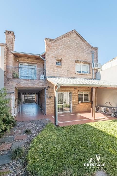 Casa 4 dormitorios en venta Alvear 2800, Rosario. CHO6596770 Crestale Propiedades