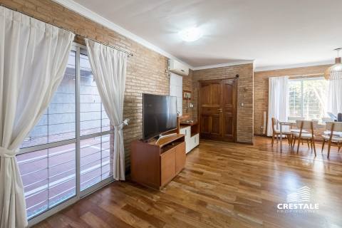Casa 4 dormitorios en venta Alvear 2800, Rosario. CHO6596770 Crestale Propiedades