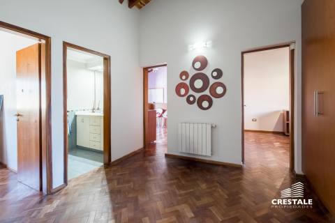 Casa 4 dormitorios en venta Alvear 2800, Rosario. CHO6596770 Crestale Propiedades