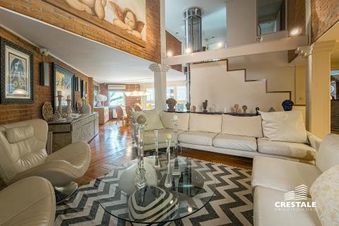 Casa 3 dormitorios en venta Alvear Y Montevideo, Rosario. CLA6674189 Crestale Propiedades